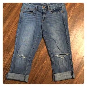 American Eagle boyfriend fit capris